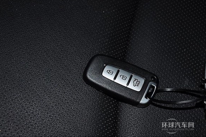 2013款 2.4L 自動尊貴版 國V