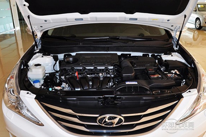 2013款 2.4L 自動(dòng)尊貴版 國(guó)V