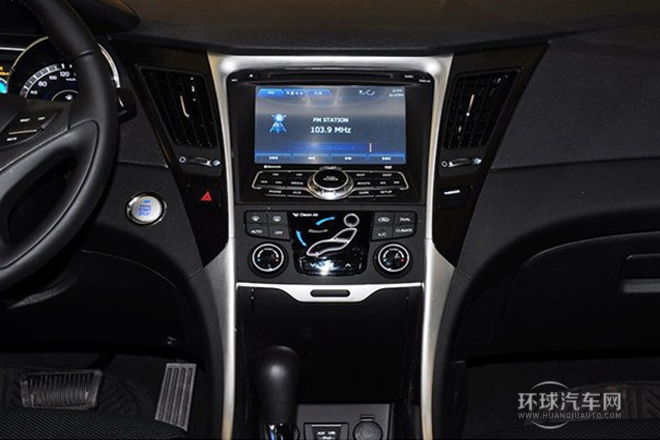 2013款 2.4L 自動尊貴版 國V