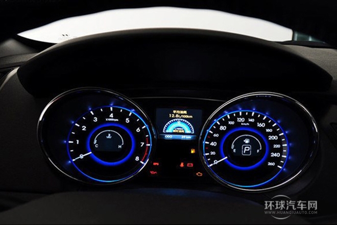 2013款 2.4L 自動尊貴版 國V