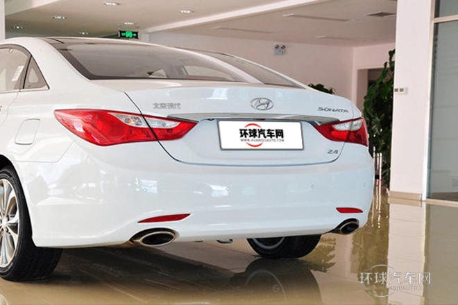 2013款 2.4L 自動尊貴版 國V