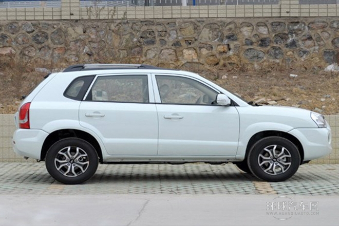 2013款 2.0L 手動兩驅時尚型