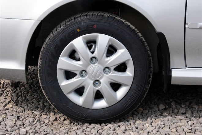 2012款 1.3L 舒適型