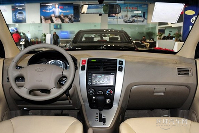 2013款 2.0L 自動(dòng)兩驅(qū)舒適型