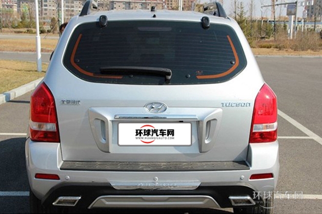 2013款 2.0L 自動兩驅舒適型