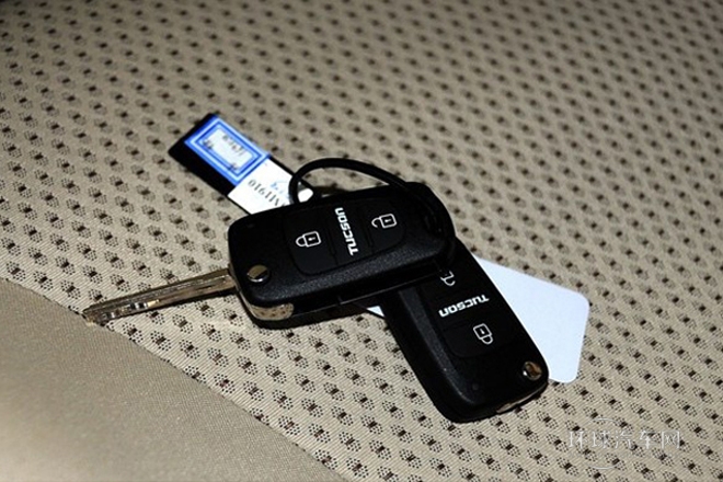 2013款 2.0L 手動四驅豪華型