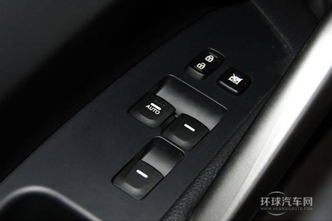 2012款 1.6T 手動舒適版