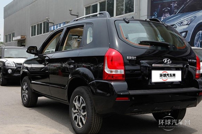 2013款 2.0L 手動(dòng)四驅(qū)豪華型