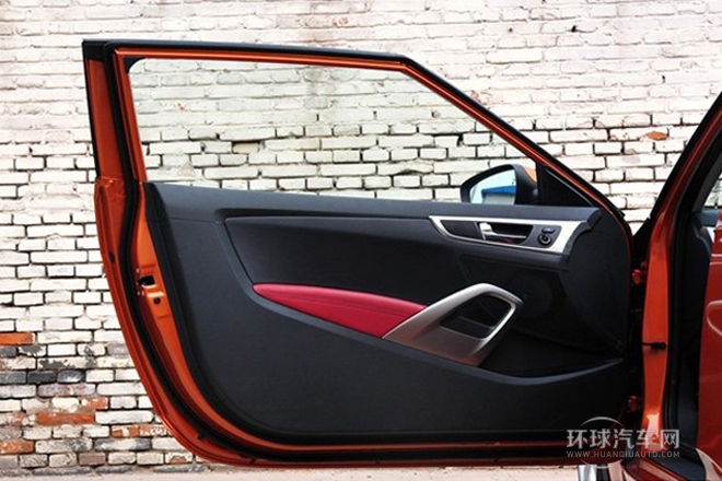 2012款 1.6L 自動豪華版