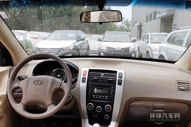 2013款 2.0L 手動四驅(qū)尊貴型