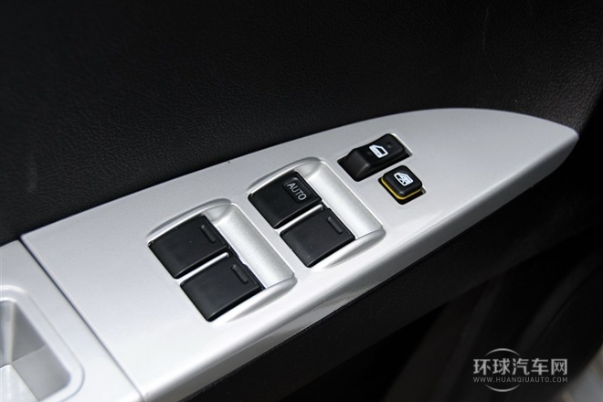 2011款 2.4L 兩驅運動豪華版