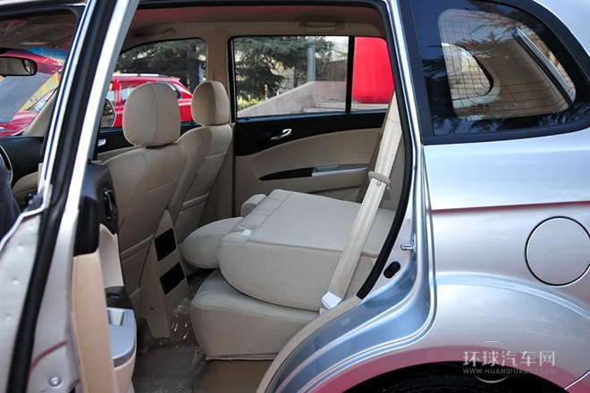 2011款 2.4L 兩驅運動豪華版