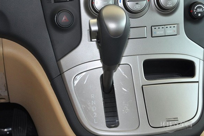 2011款 2.4L 領(lǐng)航版