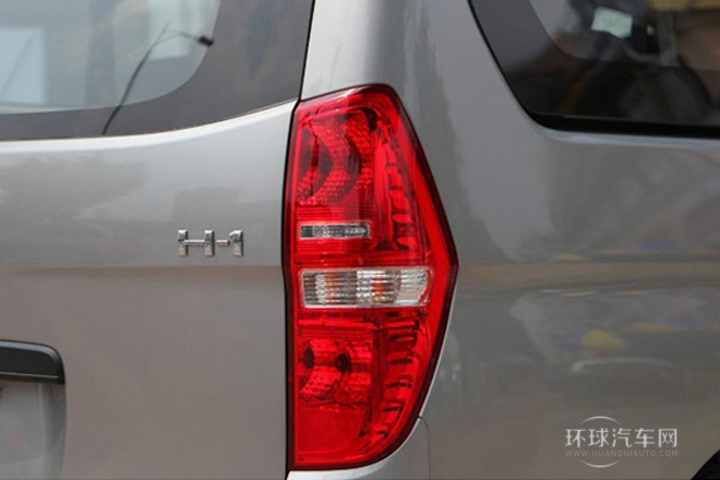 2011款 2.4L 舒適版