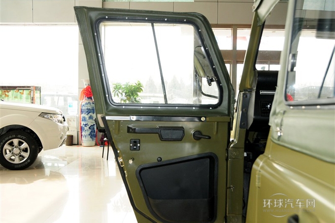 2012款 四驅汽油舒適型