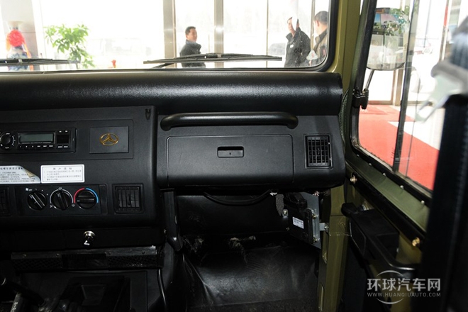 2012款 四驅汽油舒適型