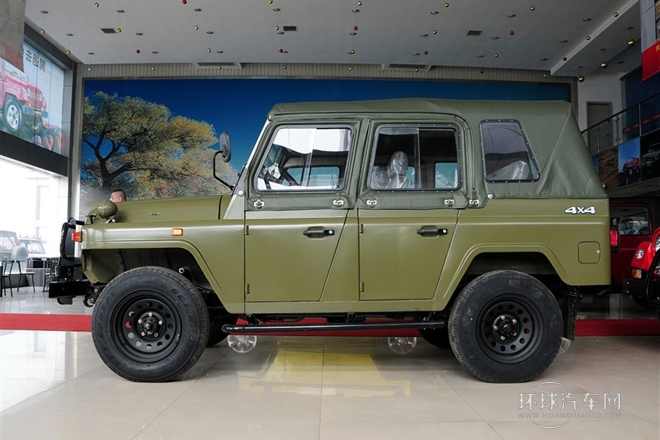 2012款 四驅汽油舒適型