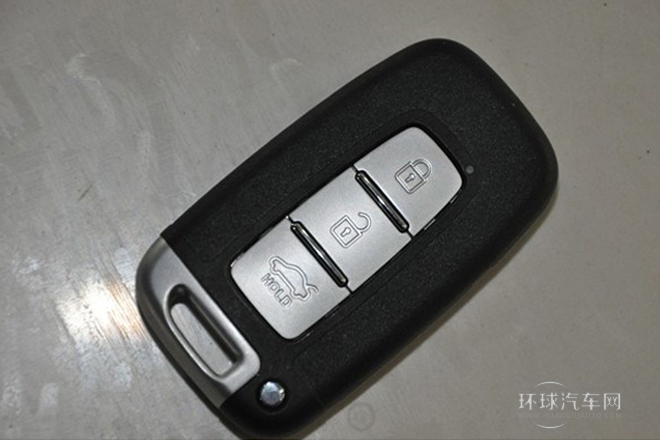 2012款 2.0T 自動豪華版