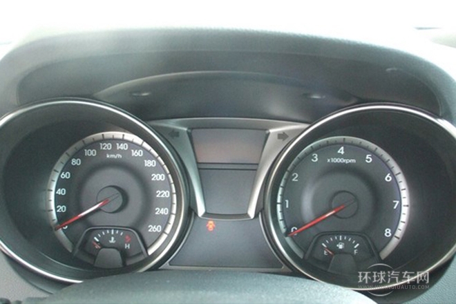 2012款 2.0T 手動酷動版