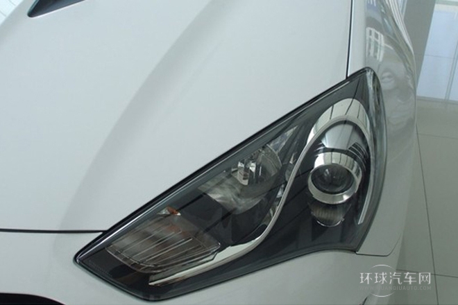 2012款 2.0T 手動酷動版