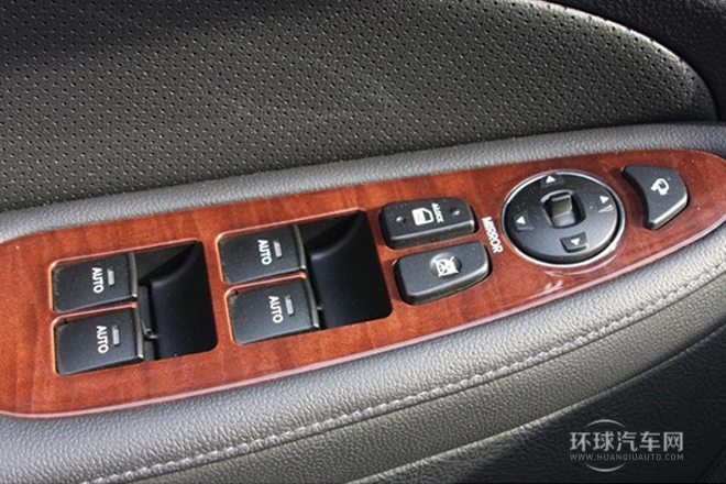 2012款 3.3L GDI旗艦版