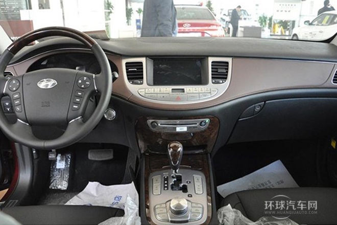 2012款 3.3L GDI尊貴版