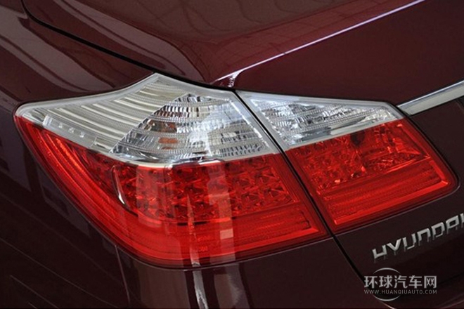 2012款 3.3L GDI尊貴版