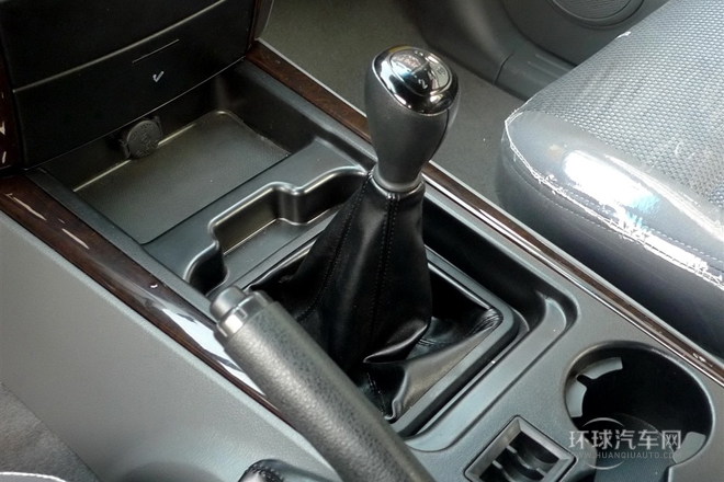 2011款 2.0L 手動兩驅舒適型