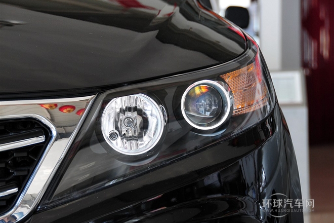 2011款 2.4L 自動四驅舒適型