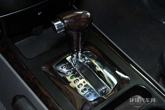 2011款 2.4L 自動四驅舒適型