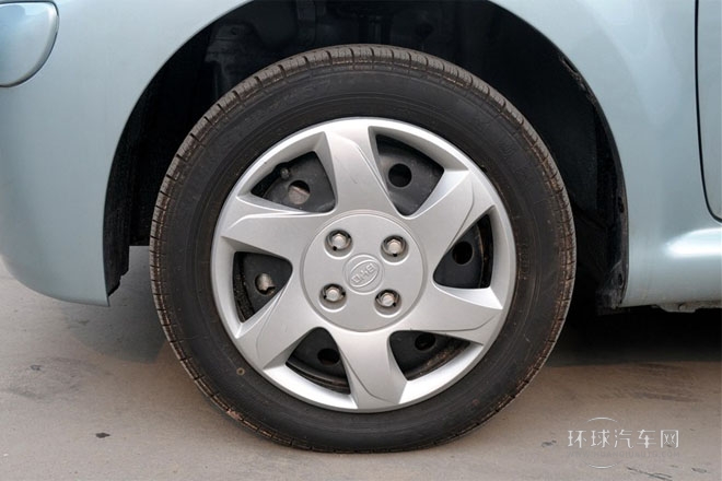 2013款 1.0L AMT 鉉酷型