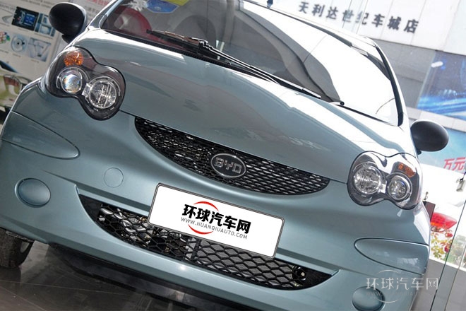 2013款 1.0L AMT 悅酷型