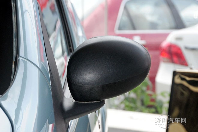 2013款 1.0L AMT 悅酷型