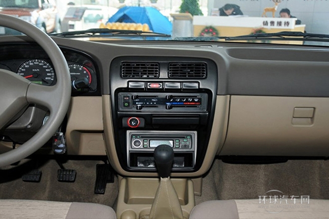 2013款 2.4L汽油兩驅豪華型ZG24