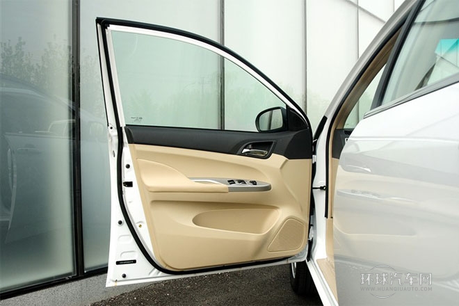 2014款 1.5L 手動尊貴型