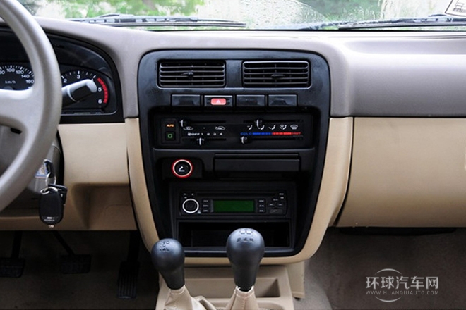 2013款 2.2T柴油兩驅標準型ZD22TE