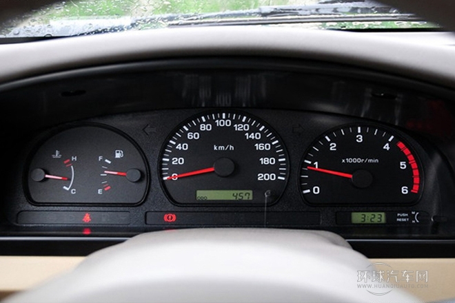 2013款 2.2T柴油兩驅標準型ZD22TE