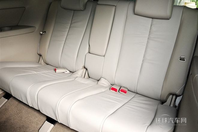 2013款 2.5L 尊貴版