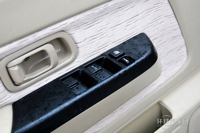 2013款 2.2T柴油四驅(qū)標準型ZD22TE