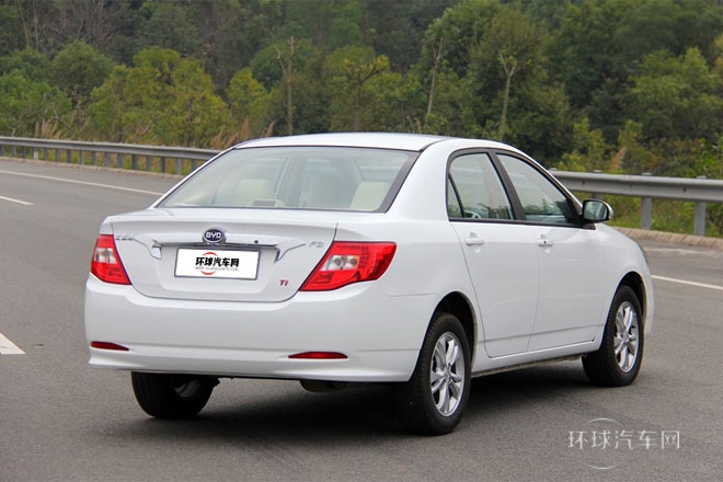 2014款 1.5TI 手動(dòng)豪華型