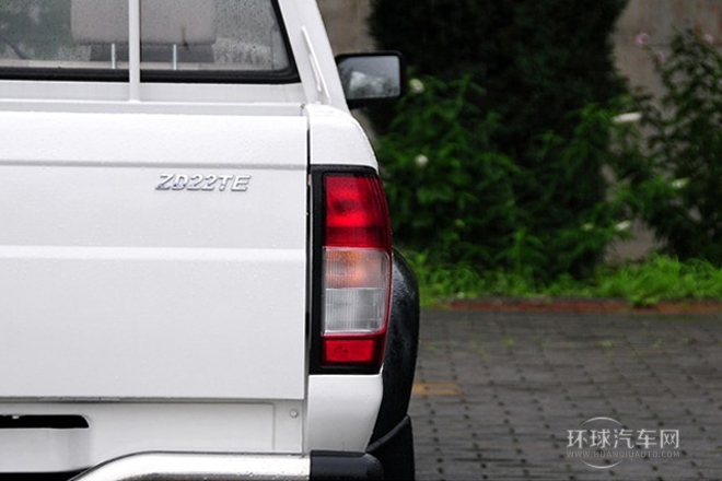 2013款 2.2T柴油四驅(qū)標(biāo)準(zhǔn)型ZD22TE