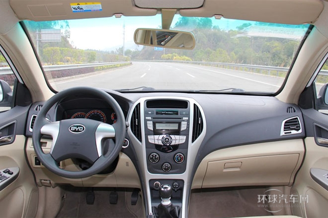 2014款 1.5TI 手動豪華型