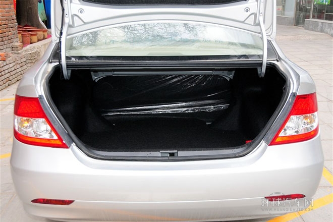 2012款 1.5L 標(biāo)準(zhǔn)型GL-i