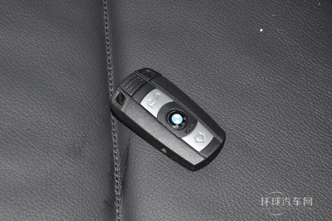 2014款 sDrive20i 運(yùn)動(dòng)設(shè)計(jì)套裝