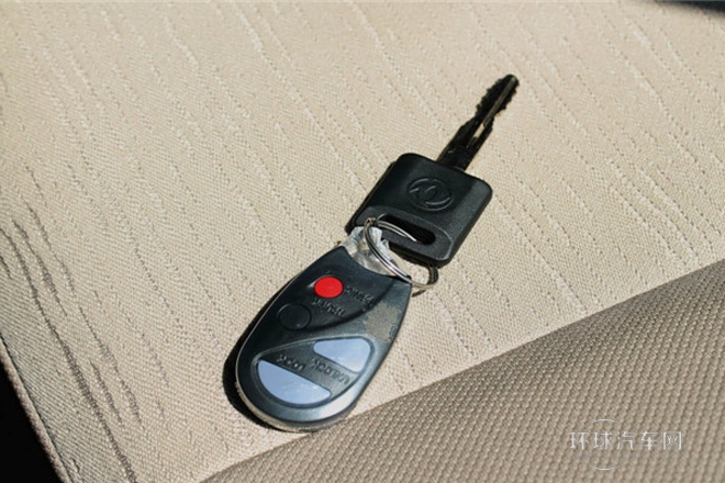 2013款 3.0T柴油四驅豪華型ZD30D13-4N2