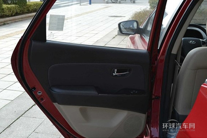 2011款 1.6L 自動舒適型