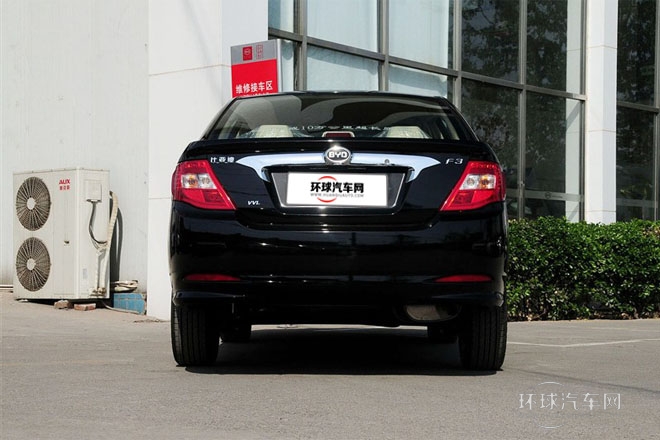 2014款 1.5L 手動(dòng)豪華型