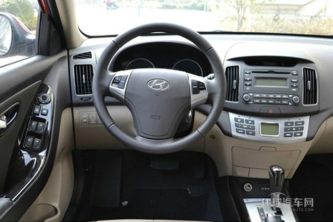 2011款 1.6L 自動舒適型