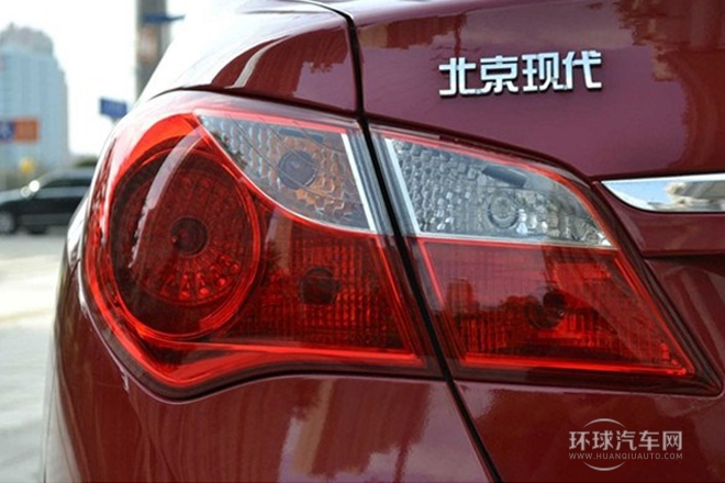 2011款 1.6L 自動舒適型