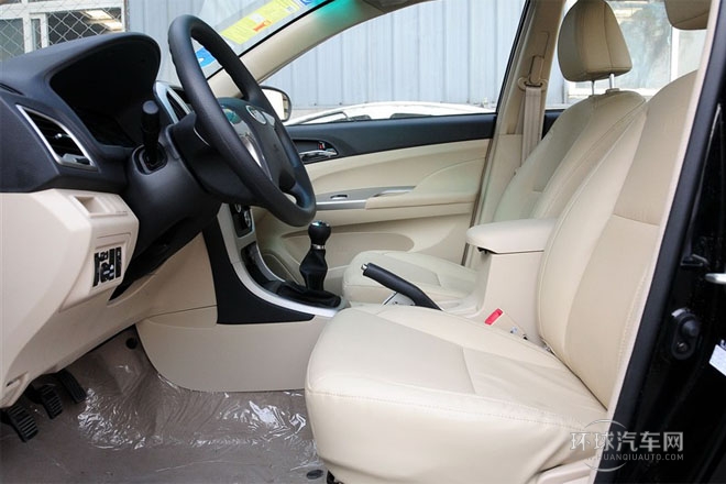 2014款 1.5L 手動豪華型